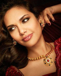 Esha Gupta
